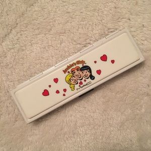 Vintage limited edition Archie MAC palette